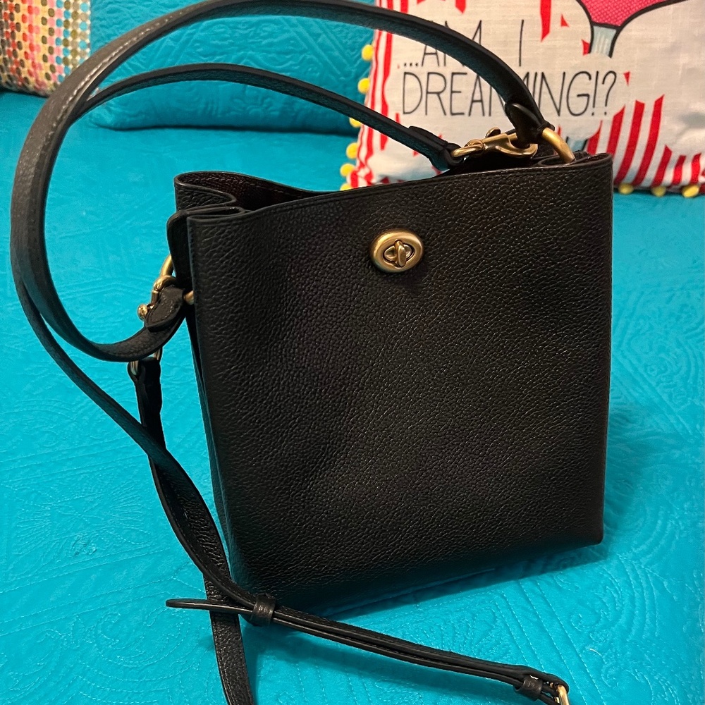 🤩Coach Charlie Bucket Bag🤩